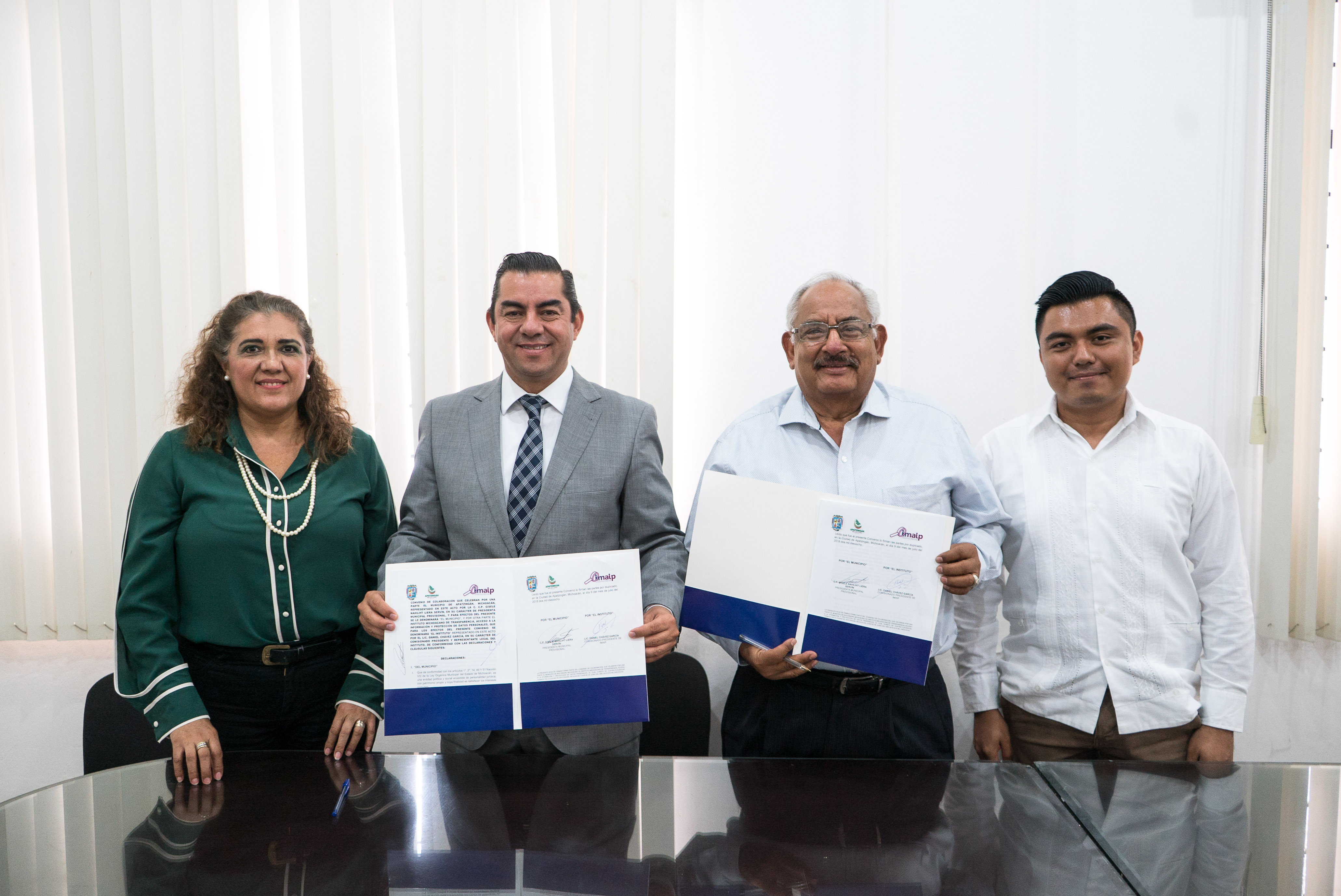 IMAIP firma convenio de colaboración con el H. Ayuntamiento de Apatzingán
